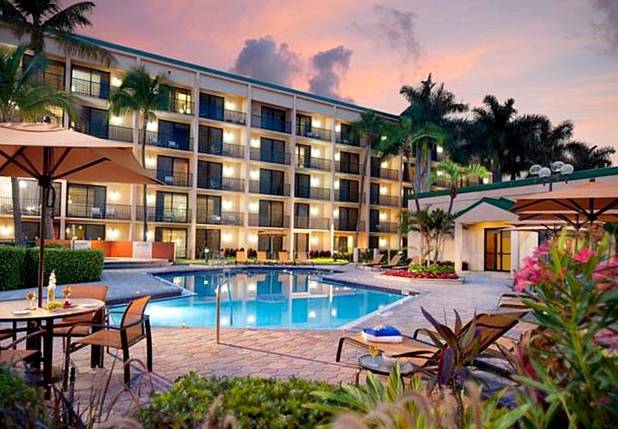 Courtyard By Marriott Fort Lauderdale East / Lauderdale-By-The-Sea Екстериор снимка