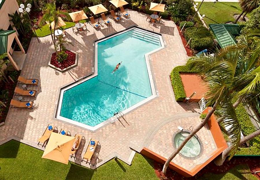Courtyard By Marriott Fort Lauderdale East / Lauderdale-By-The-Sea Екстериор снимка