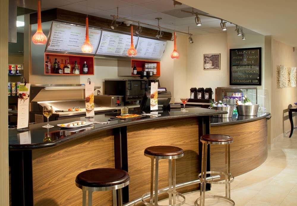Courtyard By Marriott Fort Lauderdale East / Lauderdale-By-The-Sea Екстериор снимка