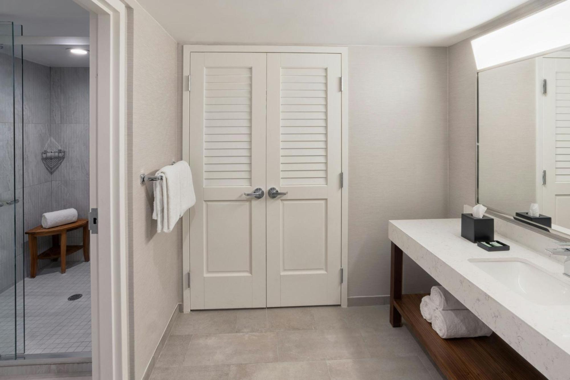 Courtyard By Marriott Fort Lauderdale East / Lauderdale-By-The-Sea Екстериор снимка