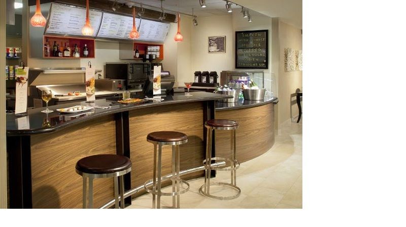 Courtyard By Marriott Fort Lauderdale East / Lauderdale-By-The-Sea Екстериор снимка