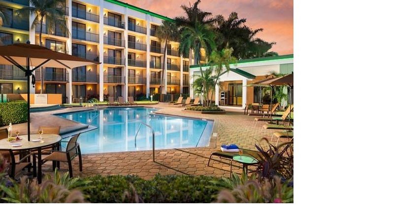 Courtyard By Marriott Fort Lauderdale East / Lauderdale-By-The-Sea Екстериор снимка