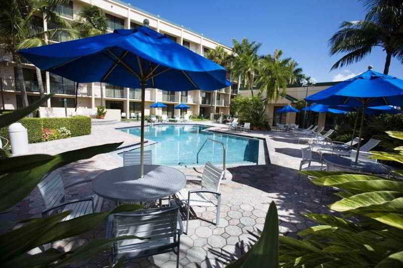 Courtyard By Marriott Fort Lauderdale East / Lauderdale-By-The-Sea Екстериор снимка