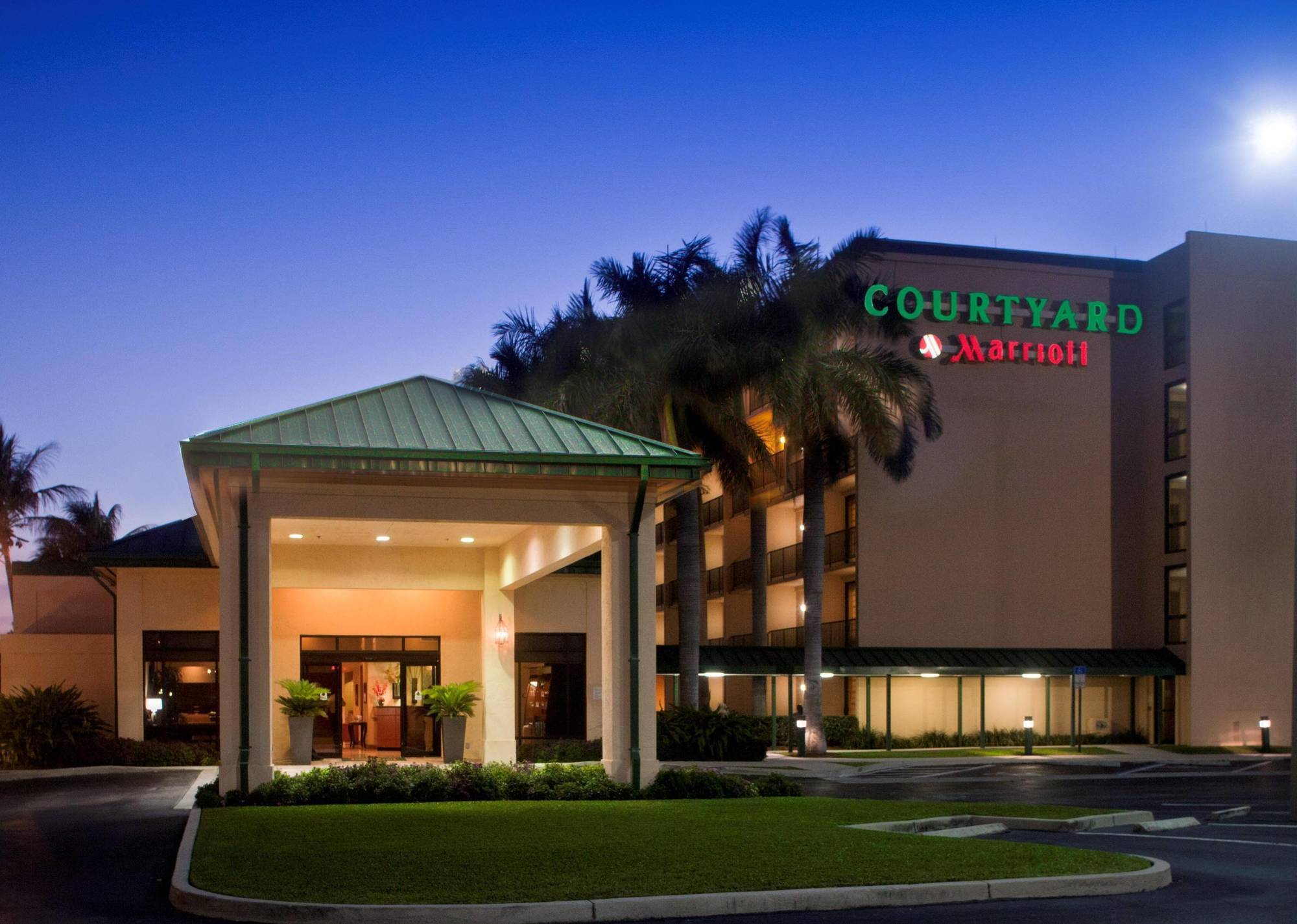 Courtyard By Marriott Fort Lauderdale East / Lauderdale-By-The-Sea Екстериор снимка
