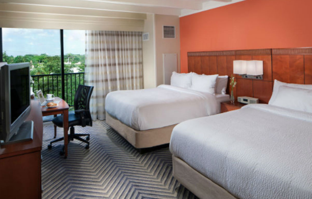 Courtyard By Marriott Fort Lauderdale East / Lauderdale-By-The-Sea Екстериор снимка