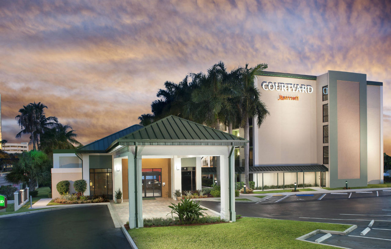 Courtyard By Marriott Fort Lauderdale East / Lauderdale-By-The-Sea Екстериор снимка